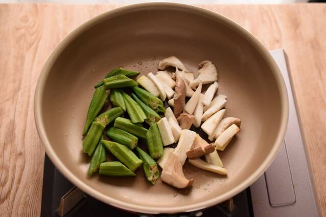 ササミのピカタフレッシュトマトソースの作り方の手順7