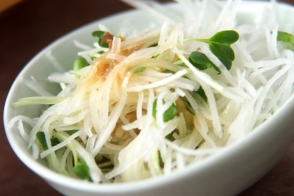 大根の梅サラダ