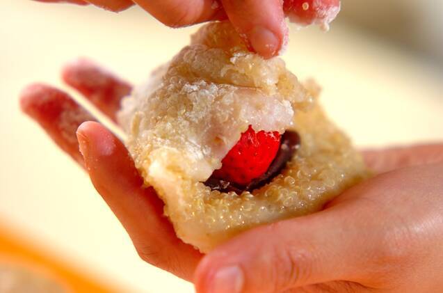 キヌア入りイチゴ大福の作り方の手順3