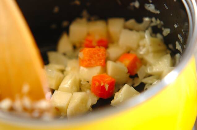 モロヘイヤとニンニクのスープの作り方の手順4