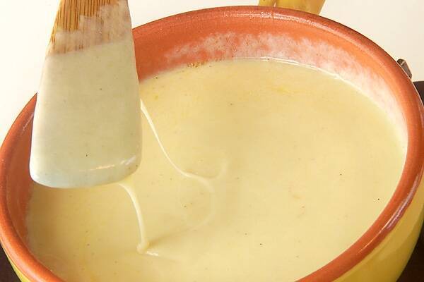本格派のためのチーズフォンデュの作り方の手順10