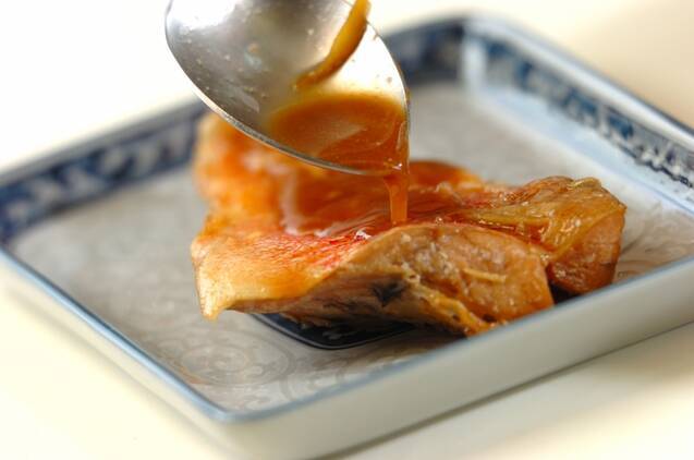 ご飯がすすむ和食！赤魚の煮付けの作り方の手順4