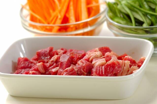 ごま油香る 牛肉とナムルのやみつき丼 by松崎 恵理さんの作り方の手順1