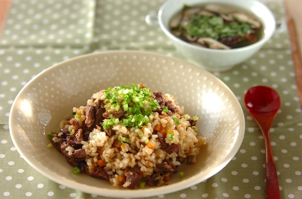 シャキシャキ感が最高牛ごぼうチャーハン