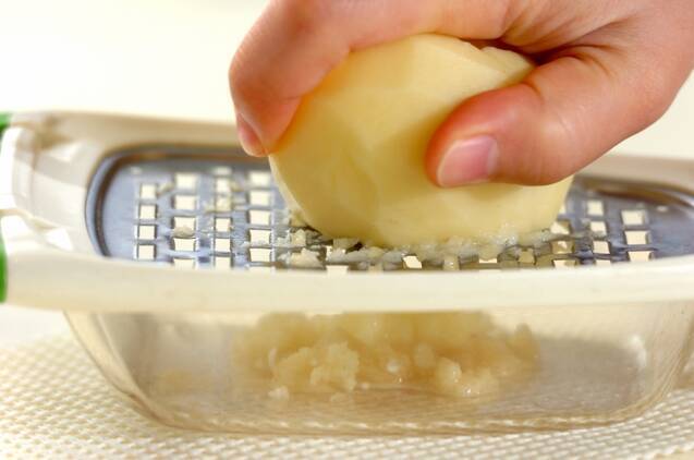 ジャガイモのクレープの作り方の手順1