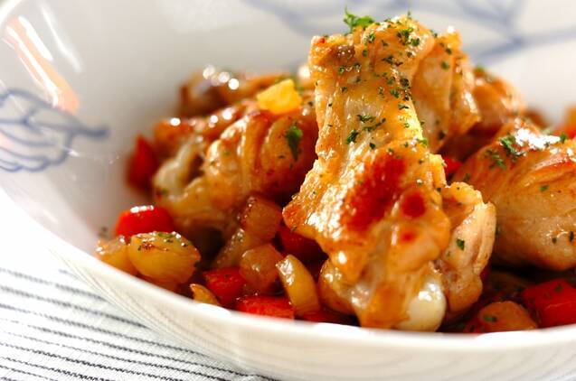 手羽元のリンゴジュース煮