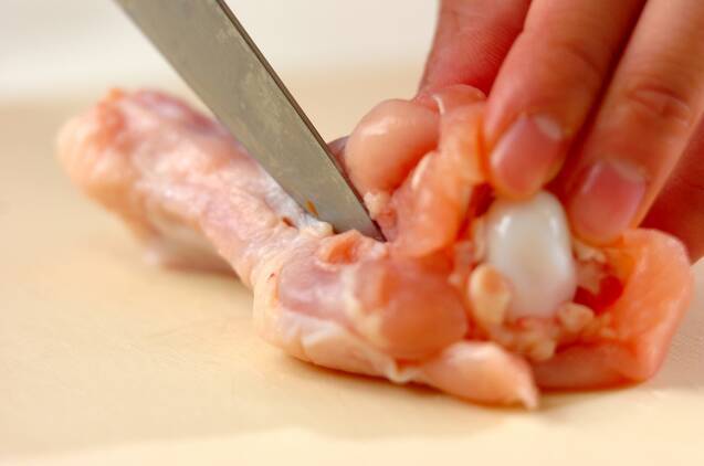 手羽元のリンゴジュース煮の作り方の手順1