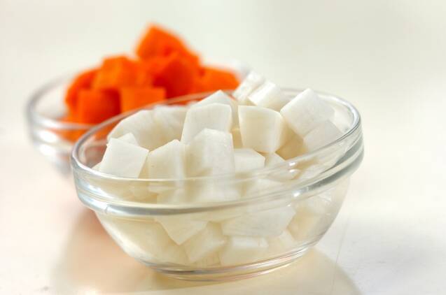 手羽元のリンゴジュース煮の作り方の手順2