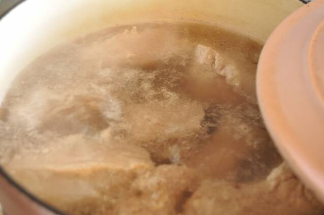 豚スペアリブと春ゴボウのバルサミコ酢しょうゆ漬けの作り方の手順3