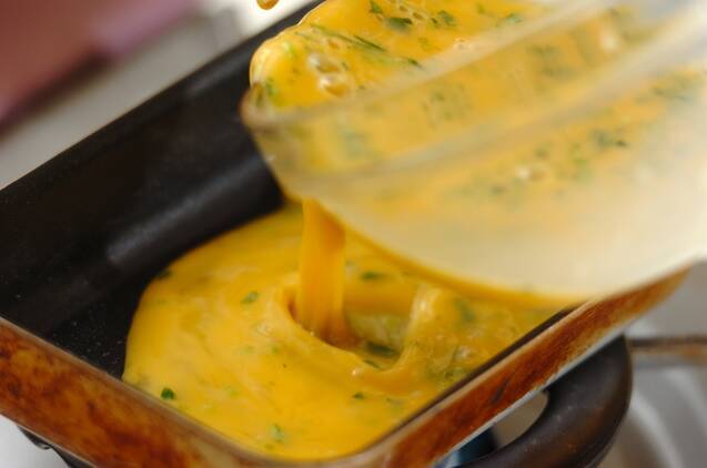 厚焼き卵の作り方の手順2