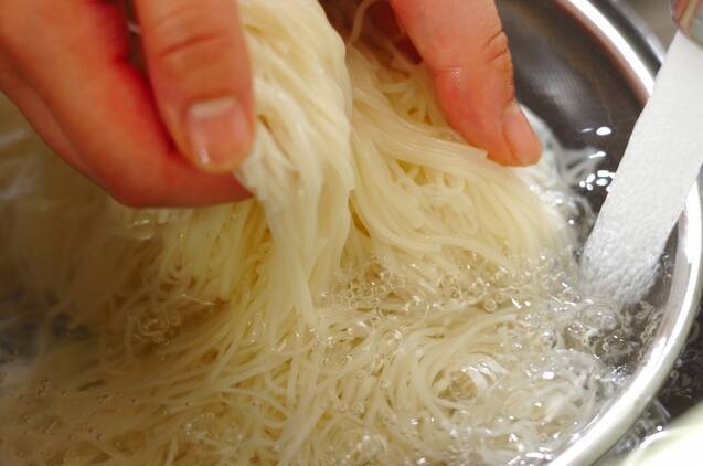 梅の豚しゃぶ素麺の作り方の手順4