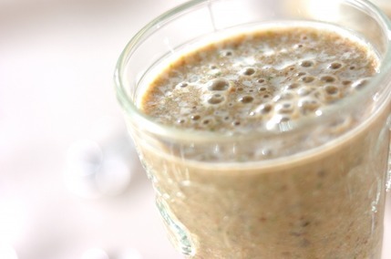 セロリとプルーンスムージー