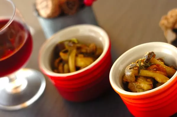 常備菜にぴったり!キノコのスパイシーソテー