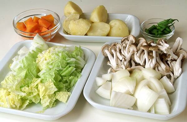 チキンクリームシチューの作り方の手順3