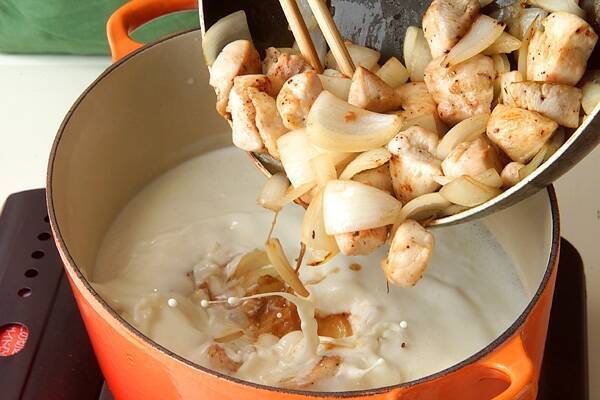 チキンクリームシチューの作り方の手順9