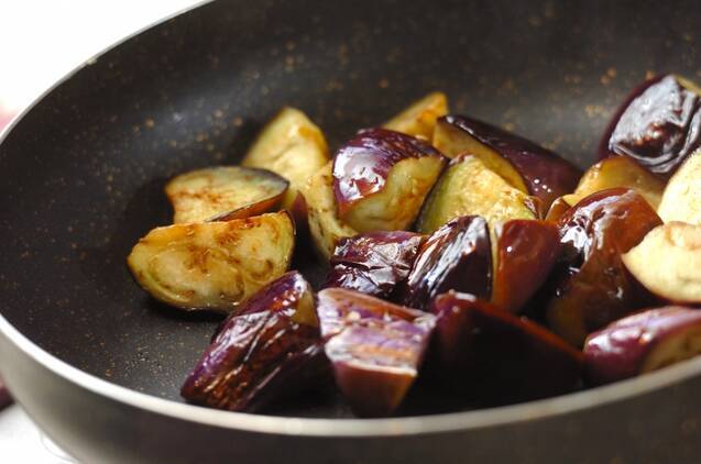 コチュジャンピリッ！鶏肉とナスの炒めものの作り方の手順5