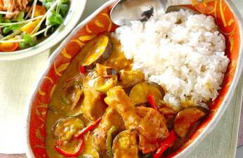 チキンココナッツカレー