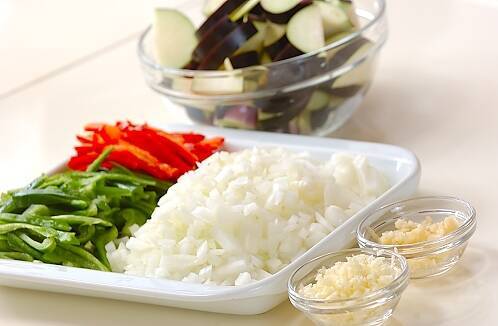 チキンココナッツカレーの作り方の手順2