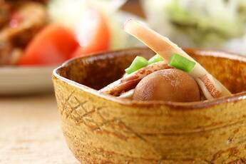 イカと冷凍小芋の甘煮