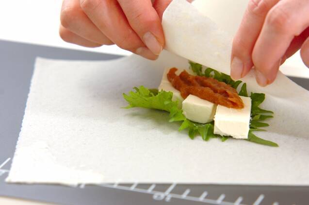 梅とクリームチーズ春巻きの作り方の手順1