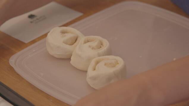 作り置きできる「基本の生地」から焼く5種のパンの作り方の手順10