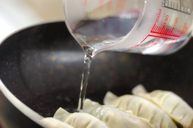 焼きキャベツ餃子の作り方の手順7