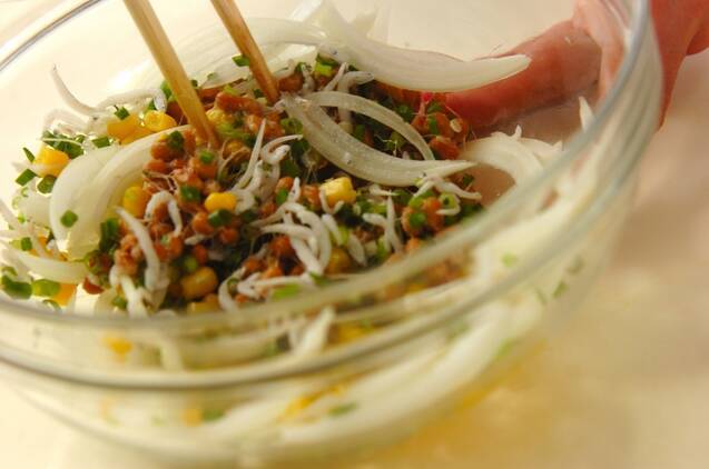 納豆とコーンのかき揚げの作り方の手順4