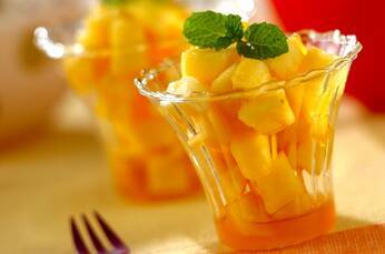 パイナップルのラム酒漬け