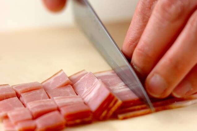 オニオングラタンスープの作り方の手順1