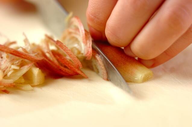 豆腐とミョウガのみそ汁の作り方の手順1