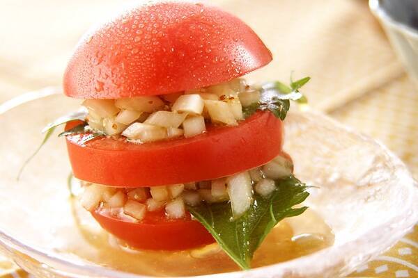 トマトと玉ネギのサラダ