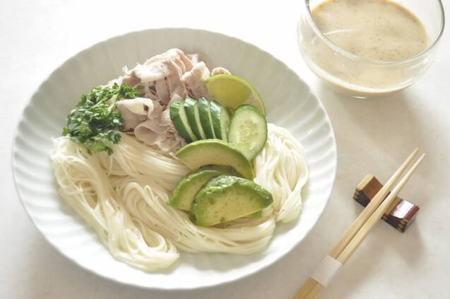 豚しゃぶのクルミだれ素麺の作り方の手順5