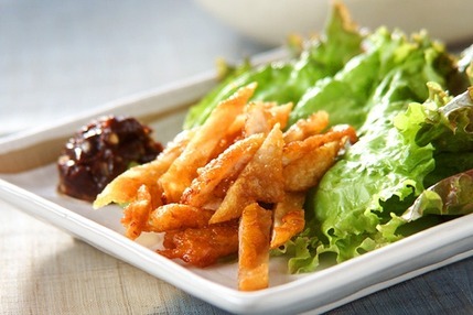 パリパリ鶏皮焼き