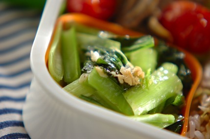 小松菜の粉チーズ炒め