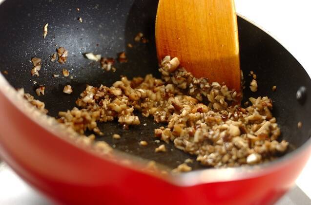 豚肉とゴボウのバルサミコ煮の献立の作り方の手順6