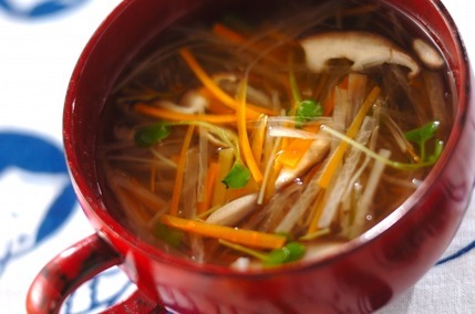 せん切り野菜のすまし汁