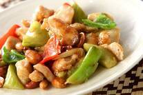 鶏肉のナッツ炒め