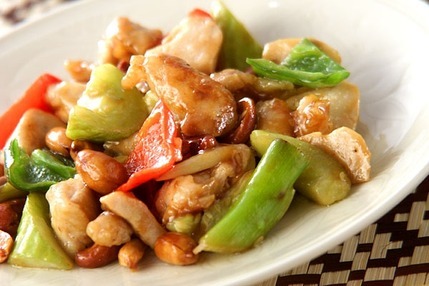 鶏肉のナッツ炒め