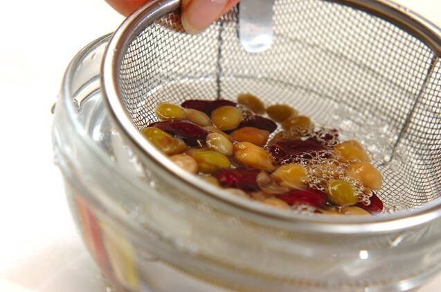 ミックスビーンズのサラダの作り方の手順1