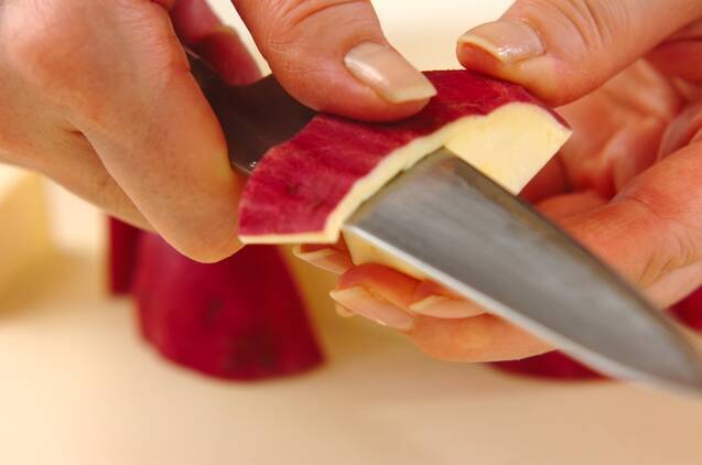 サツマイモとクリームチーズのパイの作り方の手順1