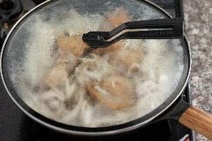鶏ときのこのクリーム煮の作り方の手順3