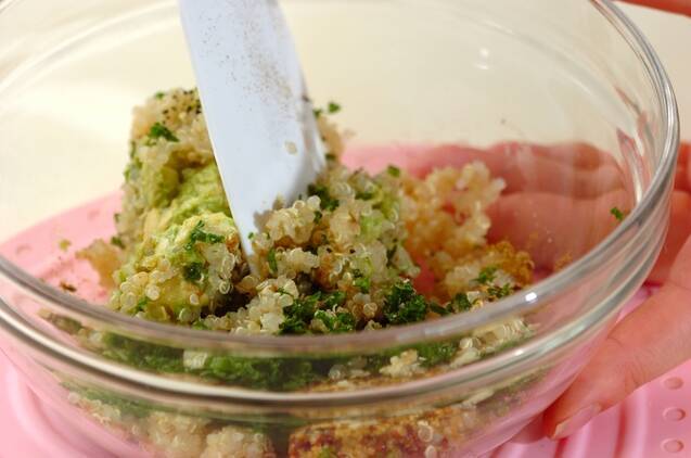 キヌアの美肌アボカドグラタンの作り方の手順3