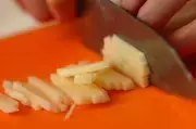 ジャガイモのかき玉汁の下準備1