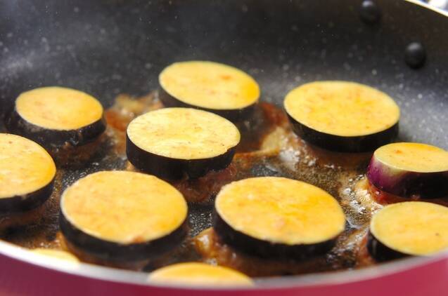 ナスの韓国風ピカタの作り方の手順4