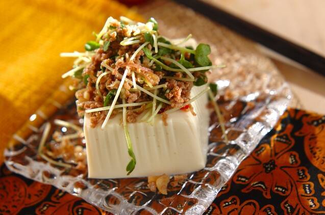 薬味たっぷりそぼろ奴