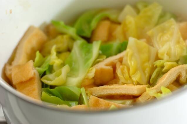 すぐできる副菜！春キャベツの卵とじの作り方の手順2