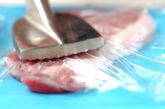 食べ応え抜群！トンテキ お肉柔らか ご飯すすむ美味しさ by森岡 恵さんの作り方の手順1