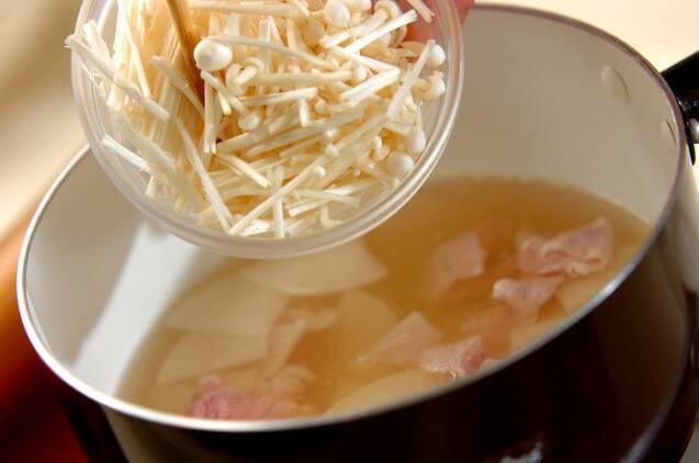 キムチと豚肉のスープの作り方の手順5