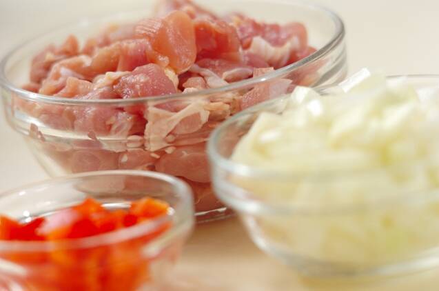 お手軽ガパオのレシピ 本格的なタイの味わいを再現 by山下 和美さんの作り方の手順1