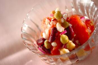 トマトとミックスビーンズのビネガーサラダ